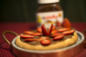 Pizza Broto Morango com Nutella