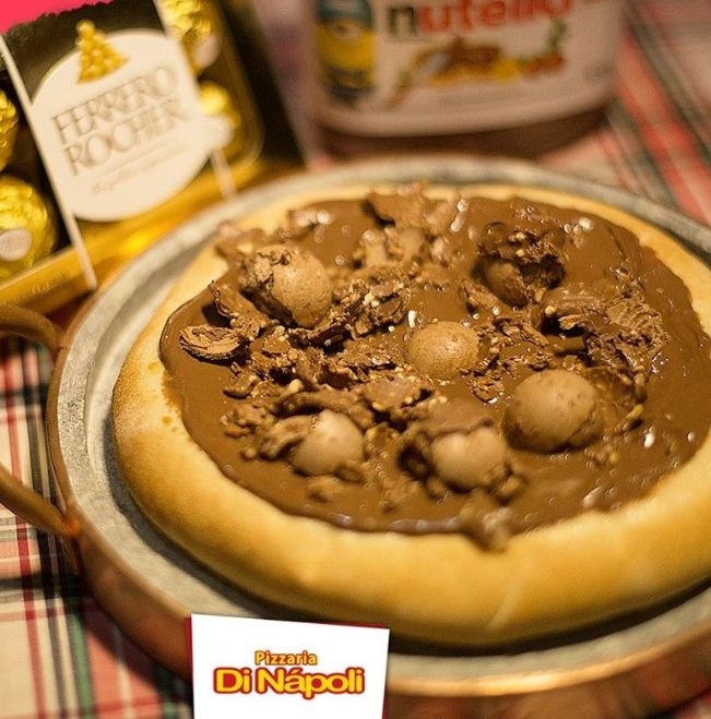 Pizza Broto Nutella com Ferrero Rocher